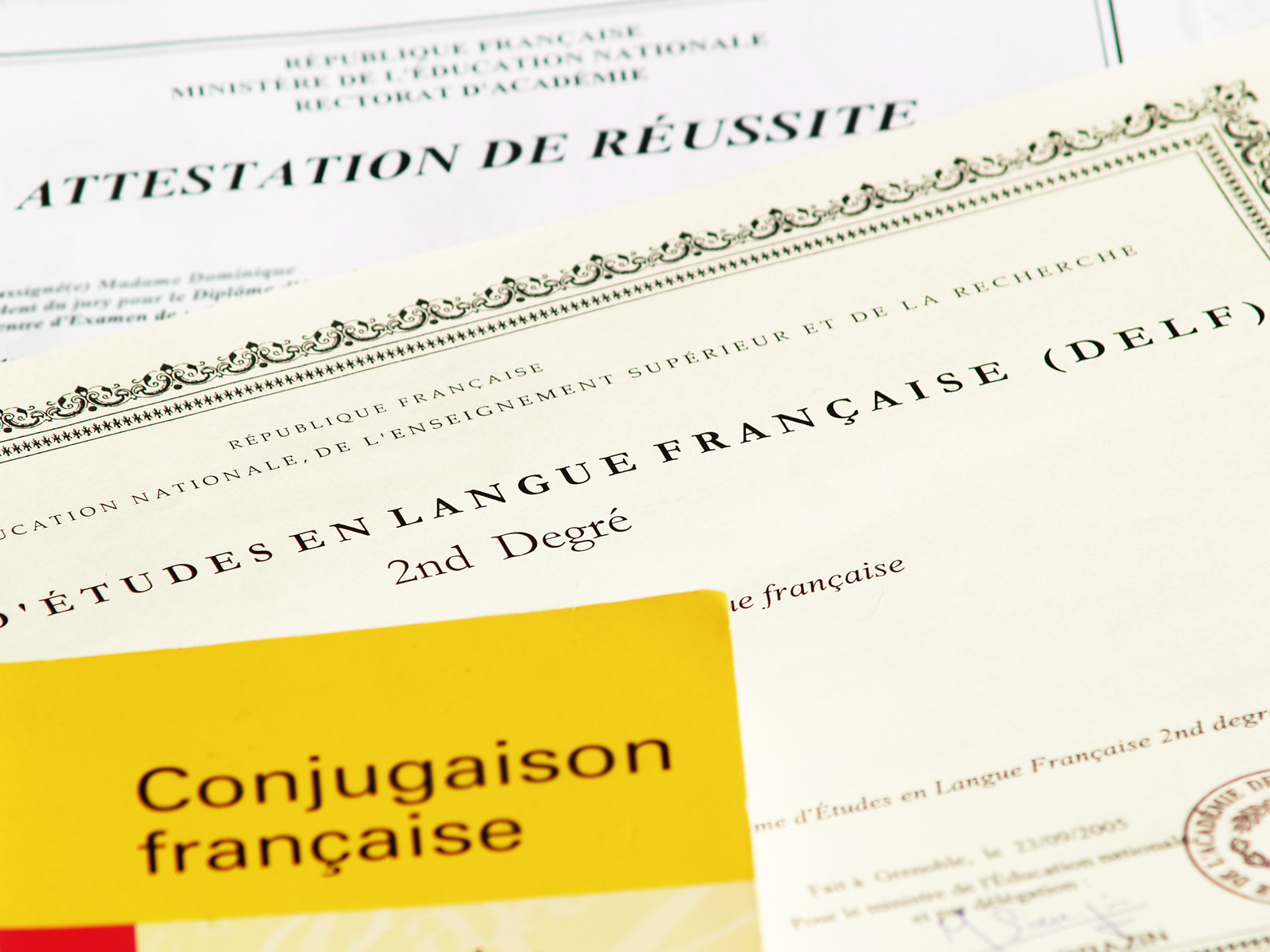 1小时让你了解:哪些法语考试证书适合你!_沪江